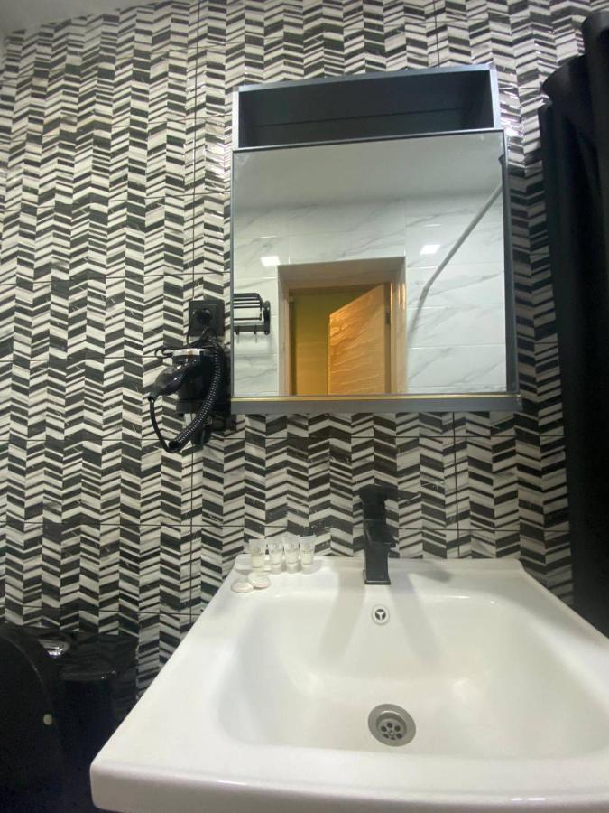 La Casa Hotel Yerevan Ngoại thất bức ảnh